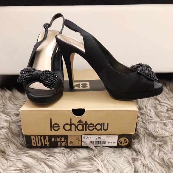⭐️Buy 1 get 1 FREE⭐️ Black Le Chateau Bow Heeled - Picture 1 of 5